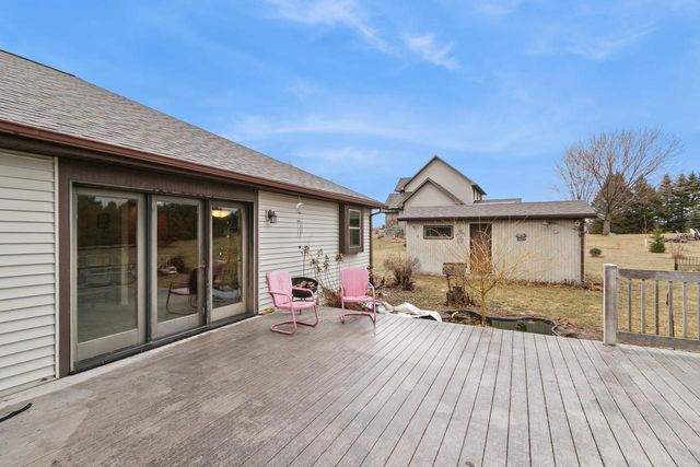 W7959 Jonathan Drive, Pardeeville, WI 53954