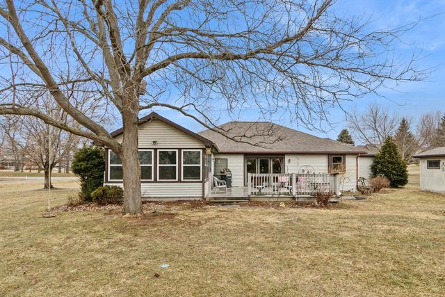 W7959 Jonathan Drive, Pardeeville, WI 53954