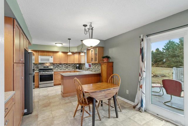 W7959 Jonathan Drive, Pardeeville, WI 53954