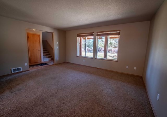 60965 Ward Road, Bend, OR 97702