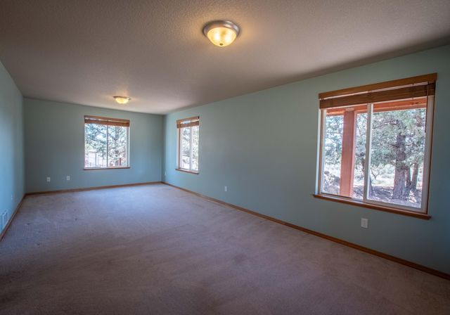 60965 Ward Road, Bend, OR 97702