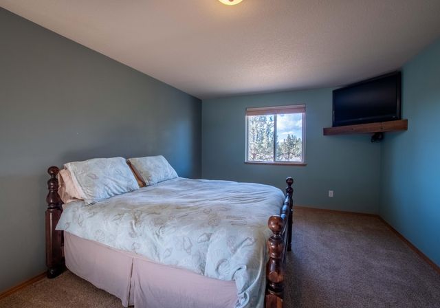 60965 Ward Road, Bend, OR 97702