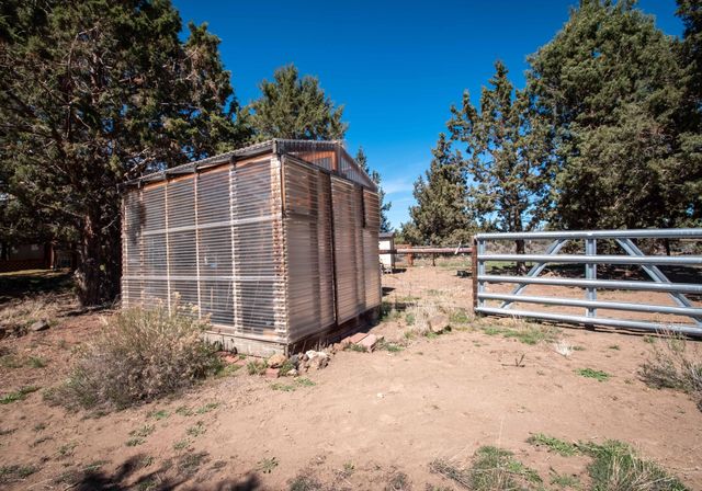 60965 Ward Road, Bend, OR 97702