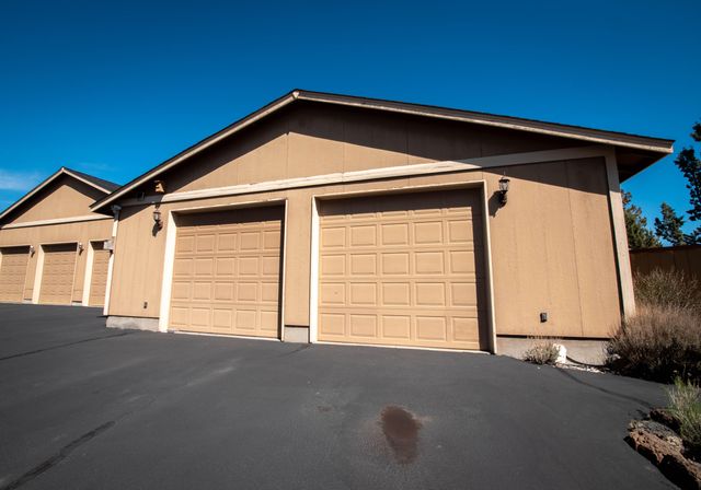 60965 Ward Road, Bend, OR 97702