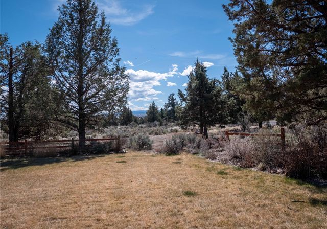 60965 Ward Road, Bend, OR 97702