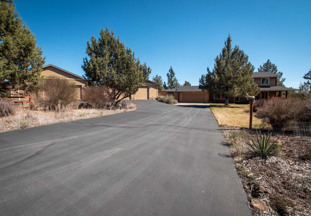 60965 Ward Road, Bend, OR 97702