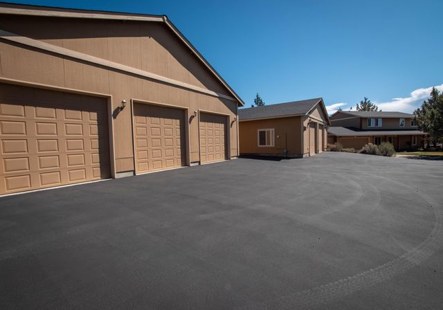 60965 Ward Road, Bend, OR 97702