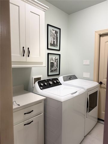 5702 S 47th Street, Rogers, AR 72758