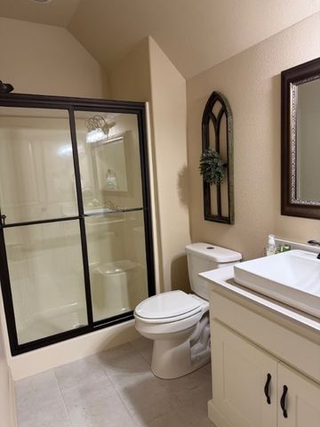 5702 S 47th Street, Rogers, AR 72758