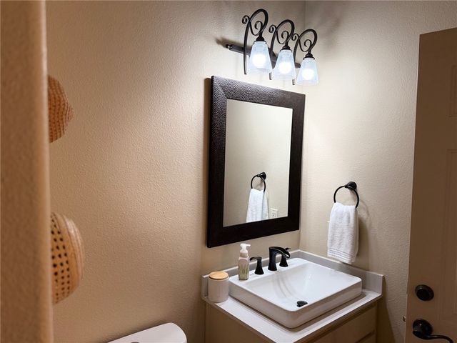 5702 S 47th Street, Rogers, AR 72758