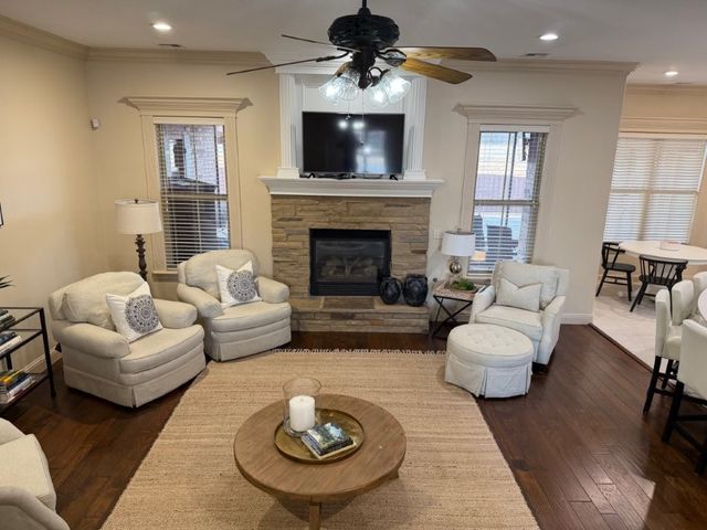 5702 S 47th Street, Rogers, AR 72758