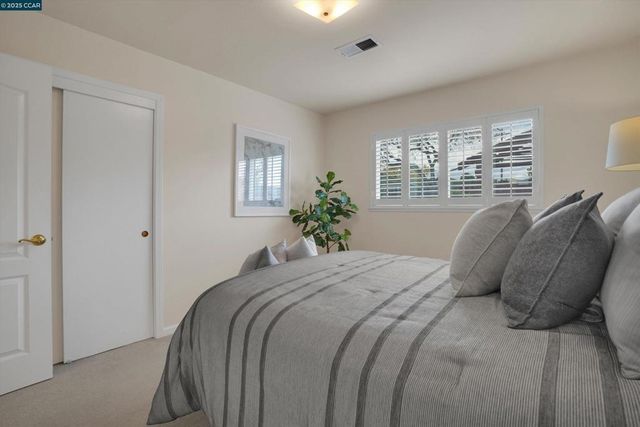 234 Yosemite Dr, Pittsburg, CA 94565