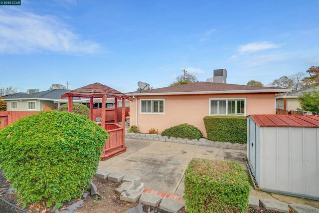 234 Yosemite Dr, Pittsburg, CA 94565