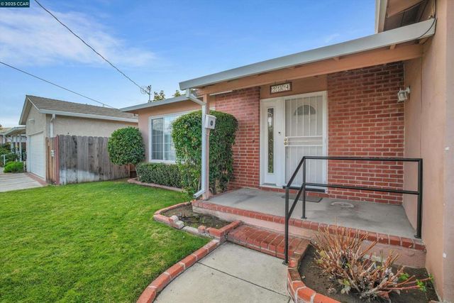 234 Yosemite Dr, Pittsburg, CA 94565