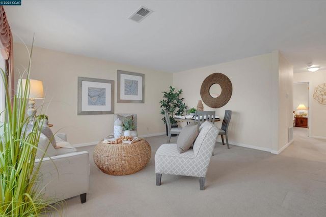 234 Yosemite Dr, Pittsburg, CA 94565