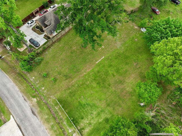 9221 Sundown Drive, Houston, TX 77016