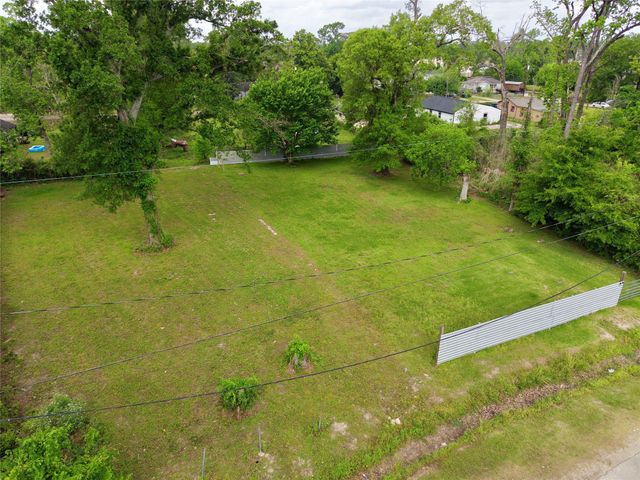 9221 Sundown Drive, Houston, TX 77016