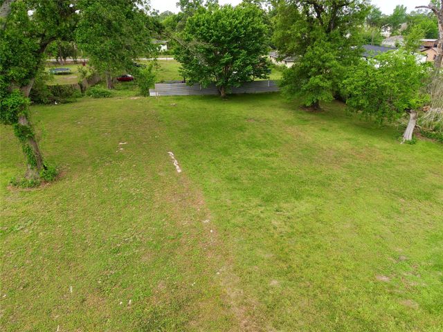 9221 Sundown Drive, Houston, TX 77016