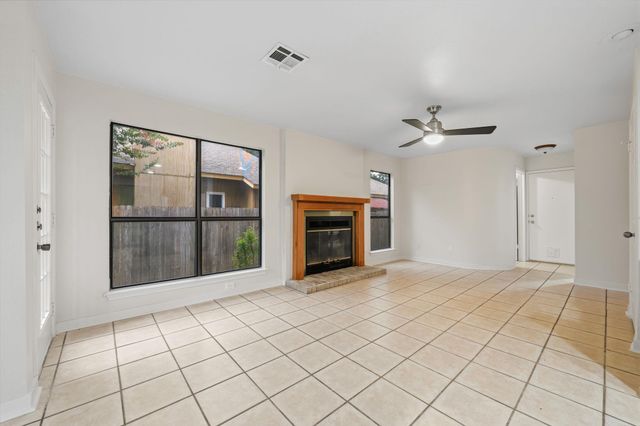 8712 Coastal DR, Austin, TX 78749