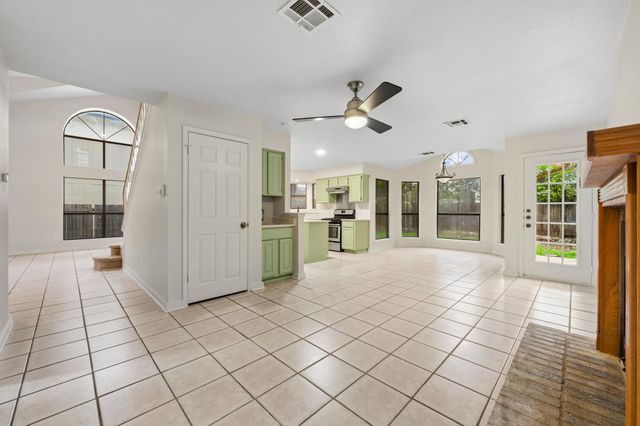 8712 Coastal DR, Austin, TX 78749