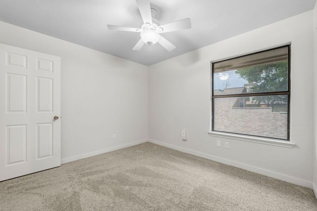 8712 Coastal DR, Austin, TX 78749