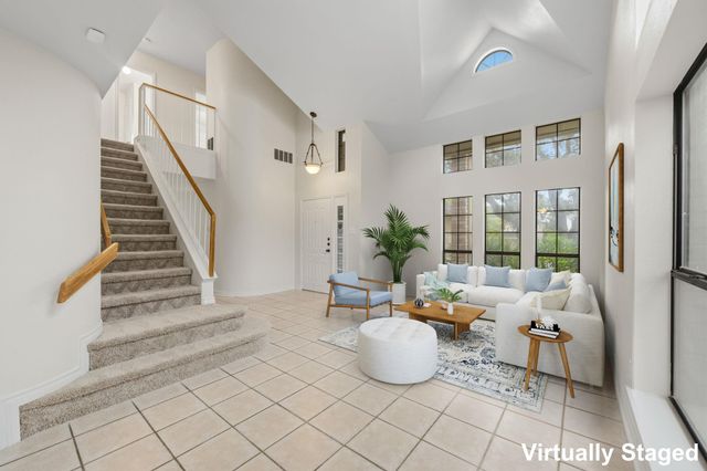 8712 Coastal DR, Austin, TX 78749