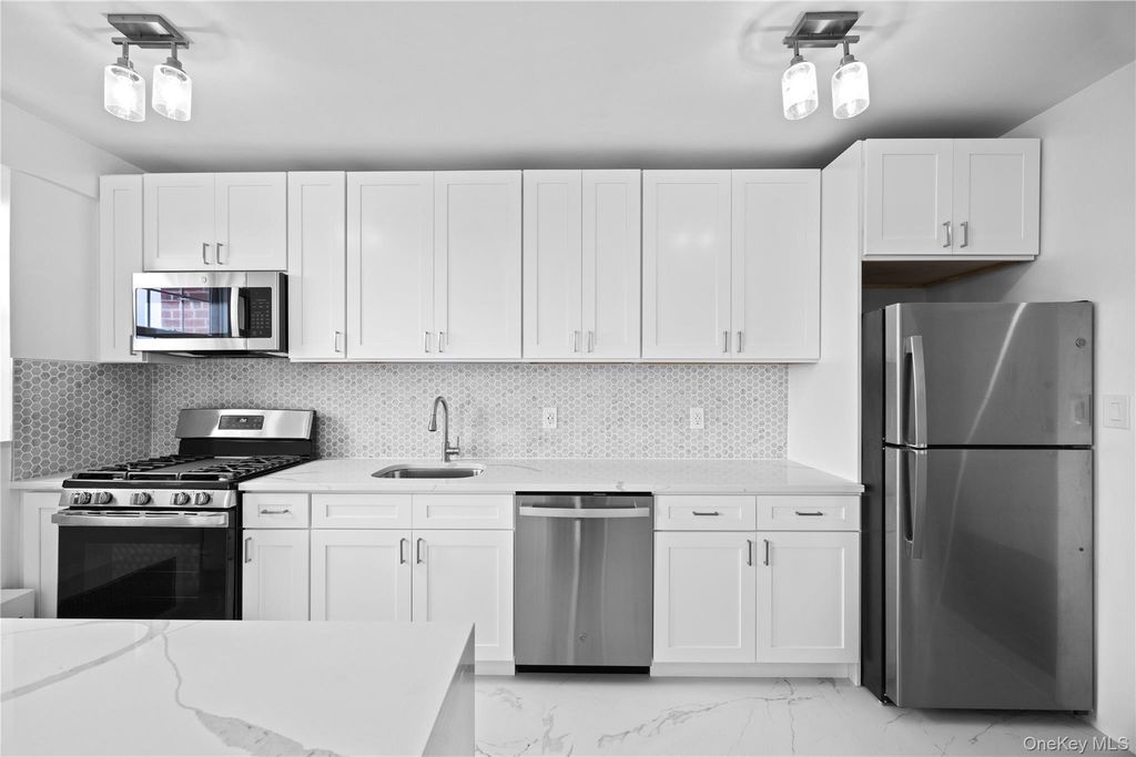 220 Pelham Road 6P, New Rochelle, NY 10805 — photo 2