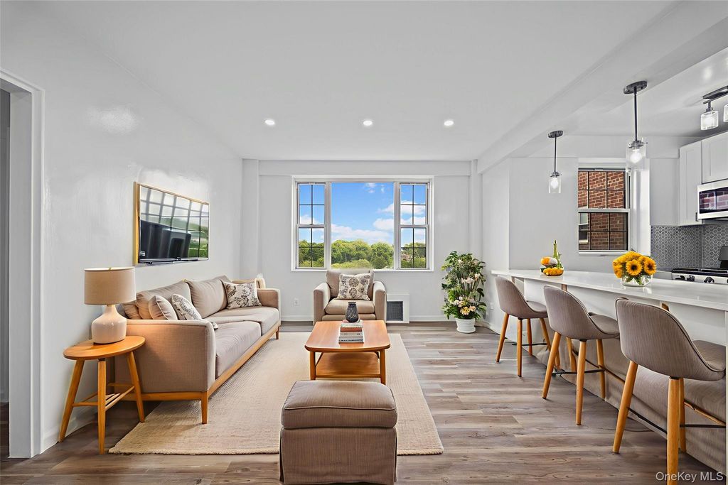 220 Pelham Road 6P, New Rochelle, NY 10805 — photo 3