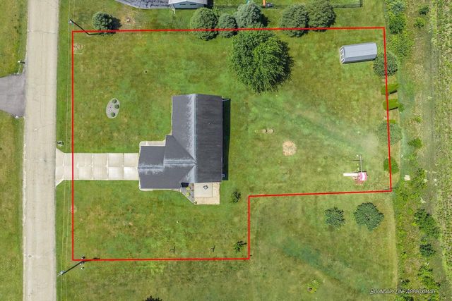 E8080 E Lake Virginia Road, Reedsburg, WI 53959