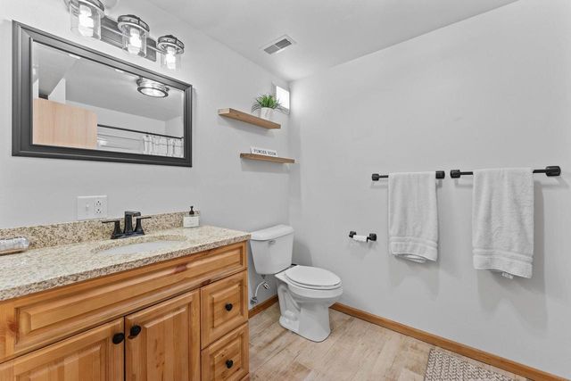 E8080 E Lake Virginia Road, Reedsburg, WI 53959