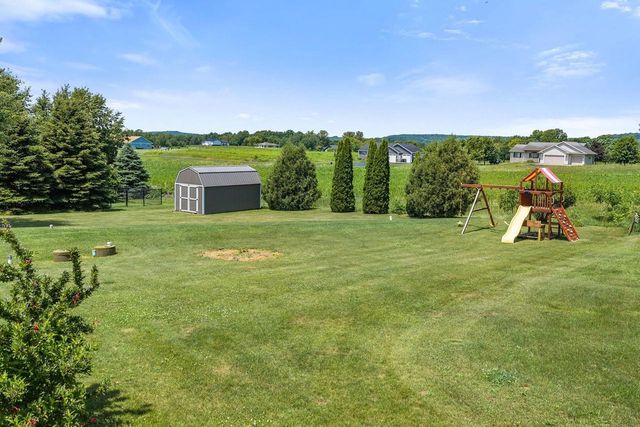 E8080 E Lake Virginia Road, Reedsburg, WI 53959