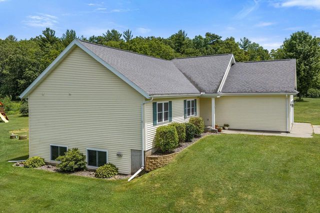 E8080 E Lake Virginia Road, Reedsburg, WI 53959
