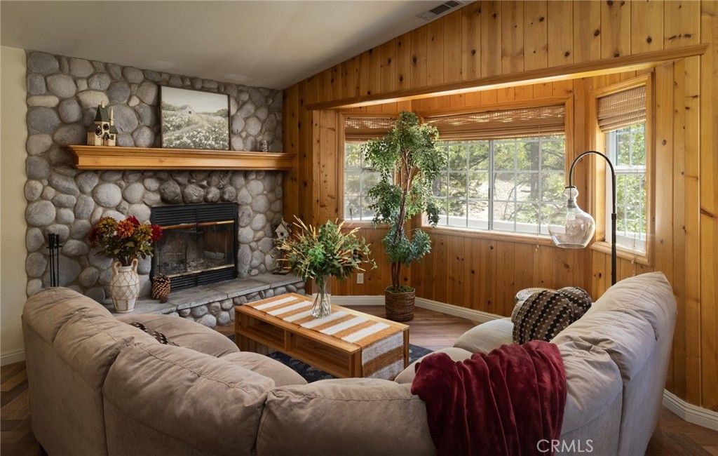 Image 1 of property listing at 32807 Deer Lick Drive, Running Springs, CA 92382