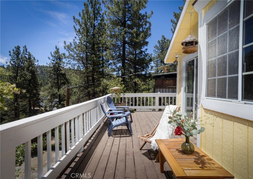 Image 16 of property listing at 32807 Deer Lick Drive, Running Springs, CA 92382