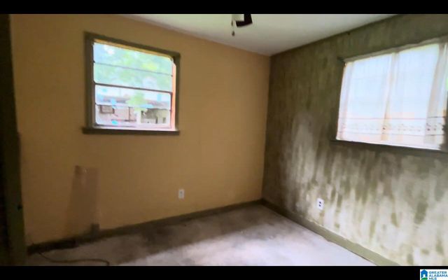 2425 LAWN AVENUE SW, Birmingham, AL 35211