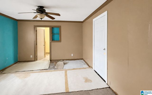2425 LAWN AVENUE SW, Birmingham, AL 35211