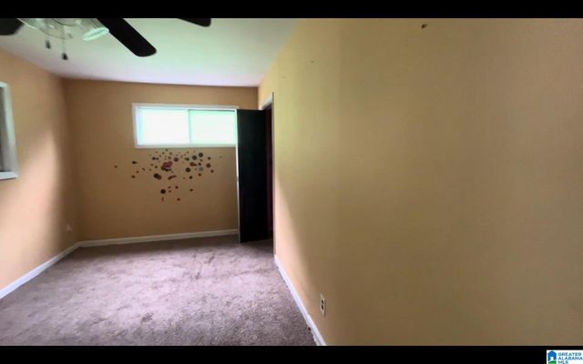 2425 LAWN AVENUE SW, Birmingham, AL 35211