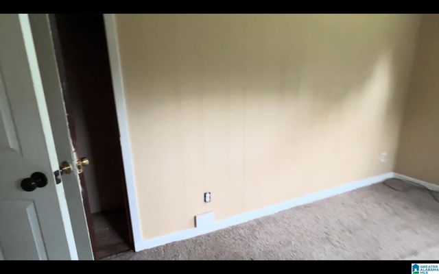 2425 LAWN AVENUE SW, Birmingham, AL 35211