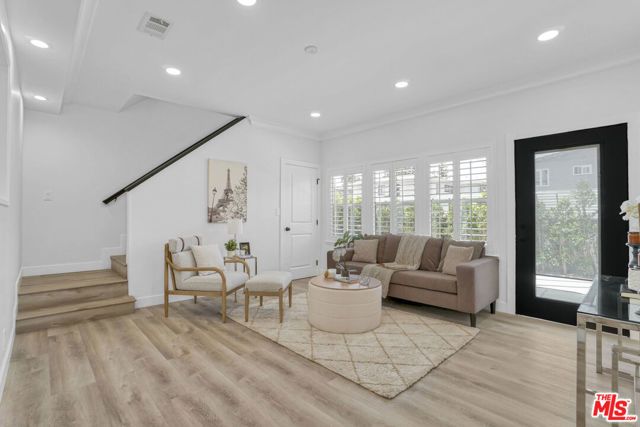 11703 Atkinson Avenue, Hawthorne, CA 90250