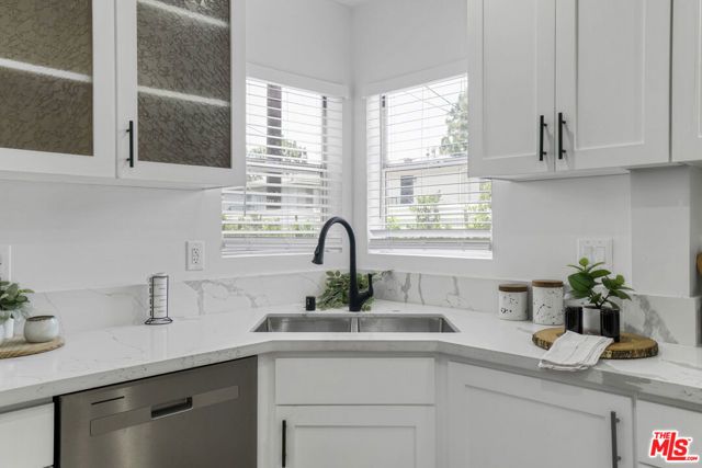 11703 Atkinson Avenue, Hawthorne, CA 90250