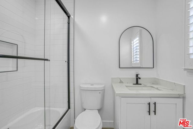 11703 Atkinson Avenue, Hawthorne, CA 90250