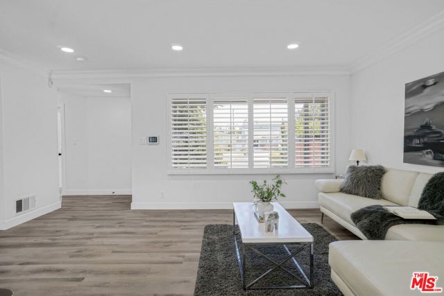 11703 Atkinson Avenue, Hawthorne, CA 90250