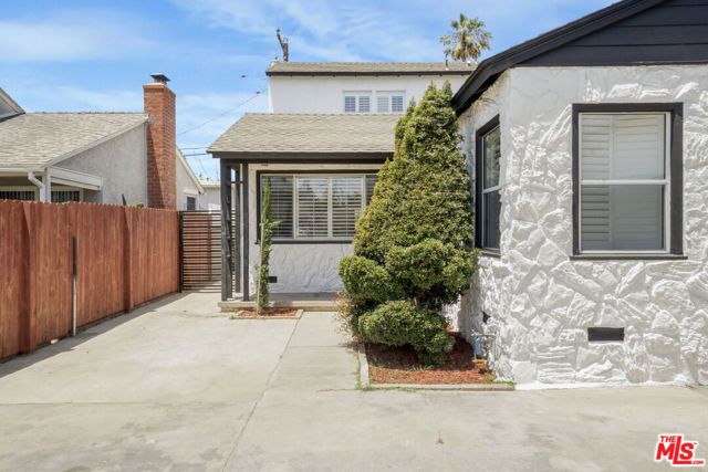 11703 Atkinson Avenue, Hawthorne, CA 90250