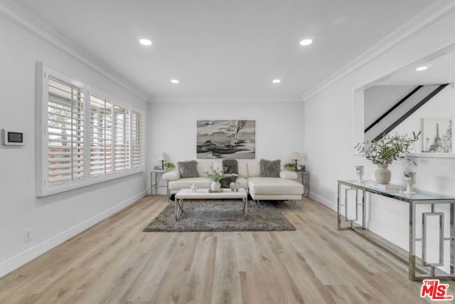 11703 Atkinson Avenue, Hawthorne, CA 90250