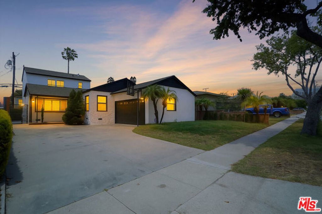 11703 Atkinson Avenue, Hawthorne, CA 90250