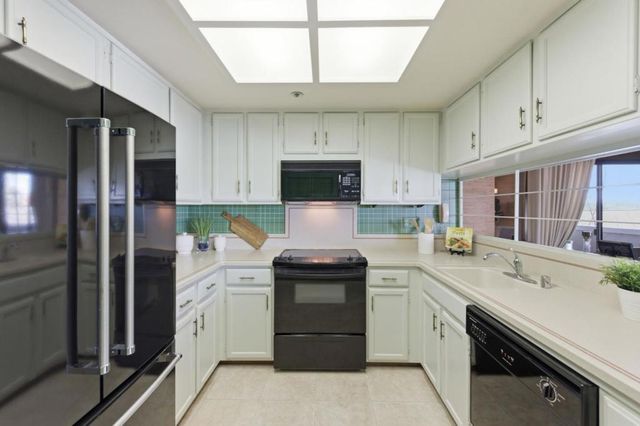 793 Elm Street 21, San Carlos, CA 94070