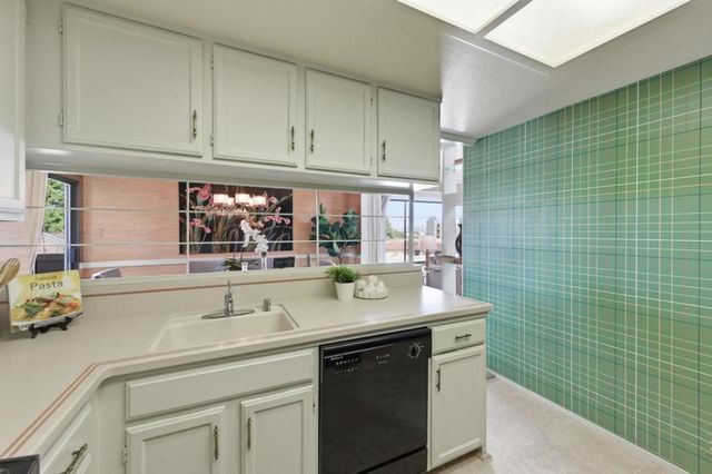 793 Elm Street 21, San Carlos, CA 94070