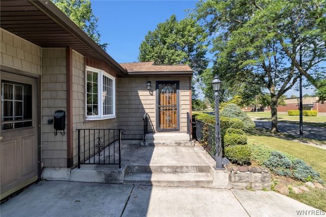 52 Ralston Avenue, Tonawanda, NY 14217