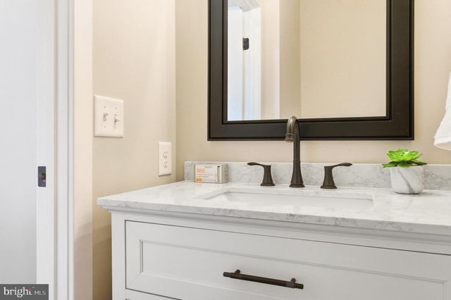 11717 ASHTON RD, Clear Spring, MD 21722