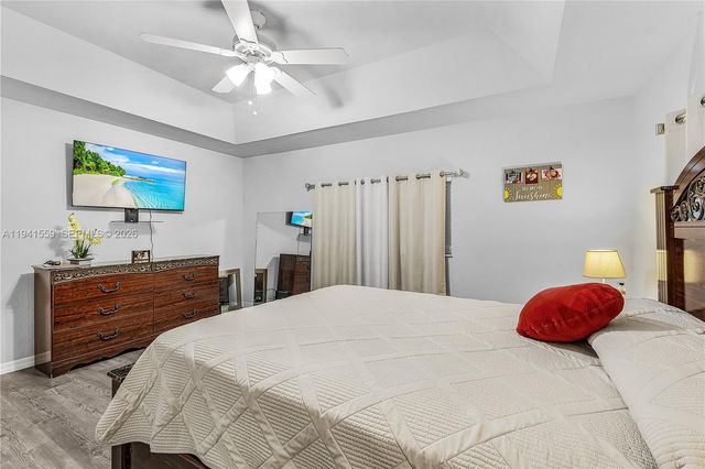 500 NW 5 th ST, Cape Coral, FL 33993